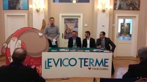 Assessore Mercatino Levico_5 18.11.2015