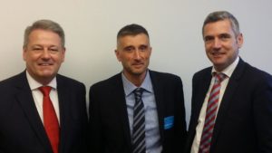 andrae-rupprechter-ministro-agricoltura-austriaco-con-l-assessore-dallapiccola-e-l-europarlamentare-herbert-dorfmann-28-09-2016