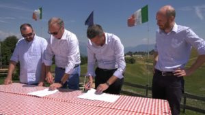 Firma accordo BrentonicoSki_03 19.07.2018